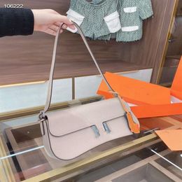 20 women's high quality Kangkang bag underarm bag explosion style versatile color system delivery Pendant with box261l