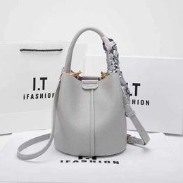 Evening Bags 2024 Simple Round Shape Bucket Tote Small 100%genuine Leather Women Shoulder Crossbody Bag Offcieladies Hand Bag Grey