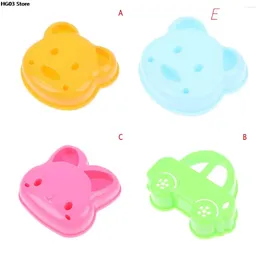 Baking Tools 1PC Sandwich Mould Bear Cat Rabbit Car Shaped Bread Mould Cake Biscuit Embossing Device Crust Cookie Cutter Pastry