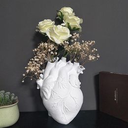 Heart Shape Flower Vase Nordic Style Dried Resin Pot Art Vases Sculpture Desktop Plant For Home Decor Ornament Gifts199W