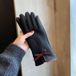 Five Fingers Gloves For Women Winter Warm Riding Korean Version With Fleece Thickened Windproof Touch Screen Winter Suede Velvet Student Gift UU