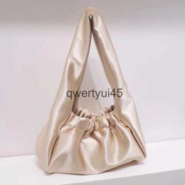 Shoulder Bags Lady Clot Bags For Women Luxury Designer andbags And Purses 2023 New In Satin Ruffles Decoration Soft Small Underarm Soulderqwertyui45