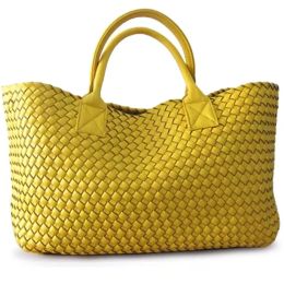 Luxurys Designers Bags Fashion Women bag shoulder Leather Messenger bags Classic Style Fashion Lady Totes handbags purse aa