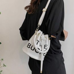 Bags Fashion Tote Bucket for Women Designer Drawstring Shoulder Cute Ladies Crossbody Vintage Shopper Purses 2022 Ins Y2212181B