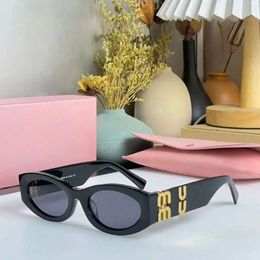 2024 Miu Sunglasses Oval Lenses UV400 Radiation Resistant Personalized Retro Women's Small Frame Glasses Plate Advanced High Beauty 999www