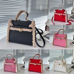 Chic Lambswool Designer Bag Multicolour Crossbody Bag High Quality Luxurys Handbags Lady Fashion Shoulder Bags Winter Classic Knurling Tote Bag With Lock 231115