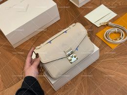 Designer Women Purse Genuine Leather Handbags Totes Mini Messenger Bag Silver Gold Hardware Flat Handle Luxury Portable 20cm High quality