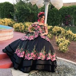 Unique Mexican Pink Embroidery Black Quinceanera Dresses Off The Shoulder Prom Dress Sweet 15 16 Dress vestidos de Prom Party Gowns