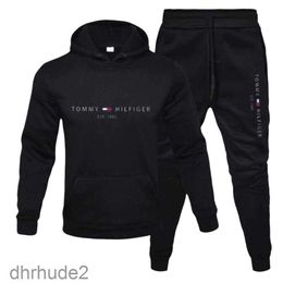 Tracksuits Tommyhilfiger Designer Sports Suit Original Quality Casual Thickened Sweater Printing Two Piece Set Hooded Sportswear Mens Wear SY83 SY83