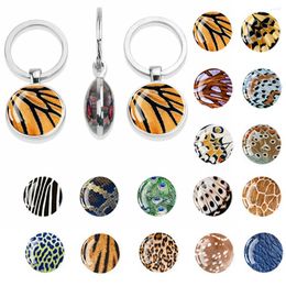 Keychains Animal Skin Texture Pattern Keychain Liebao Tiger Butterfly Wings Zebra Peacock Snake Double Sided Glass Dome Accessory Gift