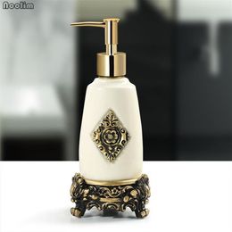 Portable Creative Ceramic Lotion Bottle Ice Cracked Porcelain Hand Wash Shower Gel Empty Bottle el Bathroom Soap Dispenser Y200262s