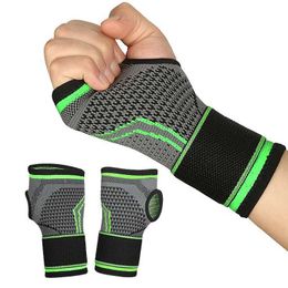 Wrist Support Strap Compression Wrist Gloves Adjustable Gym Fitness Wristband Wrist Support Brace Sleeve for Carpal Tunnel Therapy Protector YQ240131