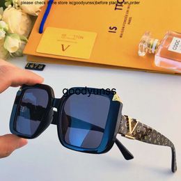 Louisely Viutonly Lvity Designer Sunglasses for Women Classic Eyeglasses Goggle Outdoor Beach Sun Glasses For Man Mix Colour Optional with box Polarised light trend