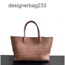 Sheepskin Quality Leather Handbags Woven Boteega Bag Classic Venetass Large Capacity Bags Fashion Womens Cabat Basket Top Tote Totes Lady Handbag 8NPO
