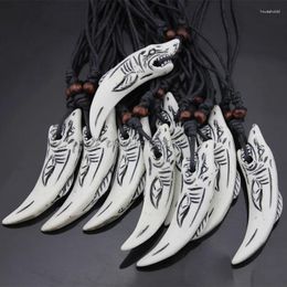 Pendant Necklaces Wholesale 12pcs Faux Yak Bone Resin Carved White Shark Tooth Choker Necklace For Men Women Surf Gift MN143