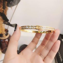 Specia Fashion Bangle 18k Gold Plated Designe Bracelets Glittering High polished Thin Wide large High sense Popular Brand Bracelet2557