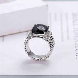 Band Rings 18K Gold Dy ed Wire Prismatic Black Ring Women Fashion Platinum Plated Micro Diamond Trend Versatile Rings Style246N