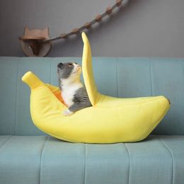 Banana Cat Bed Dog House Fun and Warm Portable Banana Pet Nest Dog Durable Mat 240131