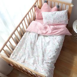 3 Pcs Baby Crib Bedding Set Cotton Bed Linens Boy Girl Cot kit Include Pillowcase Sheet Duvet Cover Children Room Decoration 240127