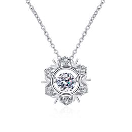 2024 Trendy Diamond Moissanit Heart of the Sea Vier Klee Anhänger 1CT VVS 925 Sterling Silber Kette für Frauen am besten Geschenk