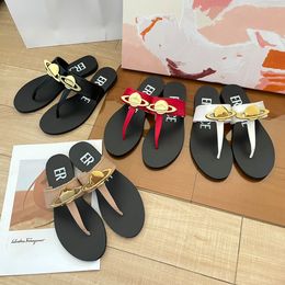 Luxurys Designer Flip Flops Versa Sandal Slipper Summer Casual Casual Girl Girl Mens Size 35-42 Flat Slide Piscina in gomma Mulino Mule WOMENS SANDALE Lady Sliders regalo