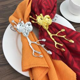 10PCS Metal plum blossom napkin ring gold and silver napkin holder table setting decoration for western gathering place12987