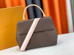 2024 Luxury Designer Bag Mini Handbag Business Handbag Detachable Shoulder Strap Magnetic Buckle Single Shoulder Bag Handbag