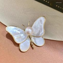 Brooches 2024 Butterfly For Women Charm Pearl Gold Colour Brooch Pins Party Wedding Gifts Clothing Accessories Jewellery Gift