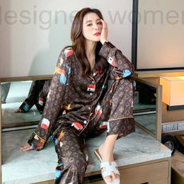 Sleep & Lounge Designer Autumn Pyjamas set Poker Pattern Sleepwear Brown Colour Long-sleeved Silk Like Nightie Luxury Home Clothes Nightwear Set HKD230727