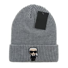 Fashion Hat beanie skull Caps Designer knitted hats ins popular winter hat Classic Letter goose Print Knit AAAA168 M-21