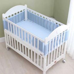 born Breathable Baby Classic Mesh Crib Liner Soft Fence Cot Bed Bumpers Bedroom Accessories Bedding 2pcsSet 240129