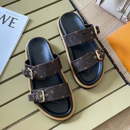 Designer Slides Women Man Slippers Luxury Sandals Brand Sandals Real Leather Flip Flop Flats Slide Casual Shoes Sneakers slippers beach real leather top quality