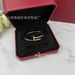 Original 1to1 C-arter Bracelet Gold Head V and Tail Diamond Nail CNC High Edition Hand Inlaid Perfect Character Print Couple Style5XZX