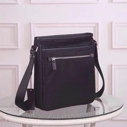 Whole new men's messenger bag fashion waterproof shoulder briefcase parachute fabric computer mobile phone storage bag252a