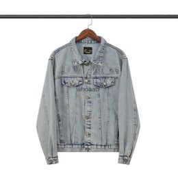 Kadın Ceketler Tasarımcı Yıkan Yüzü Çelik Baskılı Denim Old High Street Bleached Denim Üst giysi kolej katları 240301