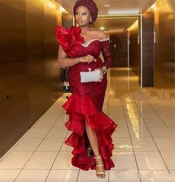 EBI LACE ASO SUREKS SURESY PROM Nigerian Style 2024 Aplikacje Wysokie niskie pociągi Formalne Zużycie Plus Size