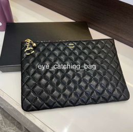 Luxury Clutch bags Toiletry Pouch Handbags 2024 designer wallet Purses Men Women Leather Handbag Shoulder Bag Wallets Card Holder Chain