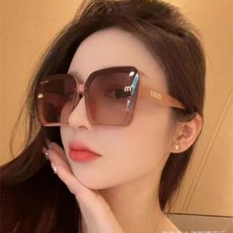 Desginer miui miui sunglasses Miao Family Sunglasses Fashion Shining Sunglasses Round Face Womens Sunglasses Ultra Light Personalised Driving Polarised