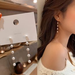 Trend Simulation Pearl Long Earrings Female Moon Star Flower Rhinestone Wedding Pendant Earrings Fashion Korean Jewelry Earrings 240301