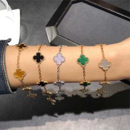 Designer Jewellery Luxury Bracelet VanCA White Fritillaria Red Jade Marrow 18K V Gold Clover Five Flower Bracelet Womens Travel Fashion Personalised Handicraft