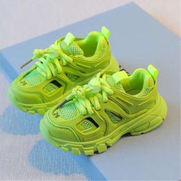 2024 Designer childrens shoes spring autumn child boys girls sports breathable kids baby casual sneakers fashion athletic shoe 1152ess