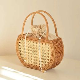 Evening Bags Leisure Hollow Latan Basket Bag Willow Womens Handmade Summer Beach Grass Bag Mini Bucket Bag J240301