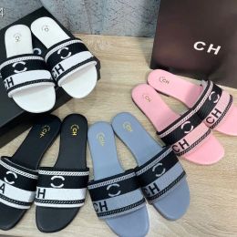 2024 Summer new sandals for women fashion Ins Flat designer letter 's slippers High quality outdoor women's shoes 35-40