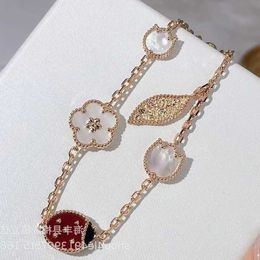 Designer Jewellery Luxury Bracelet VanCA New Star Ladybug Plum Blossom Bracelet Womens Rose Gold Red Jade Precision Light Luxury Versatile Simple