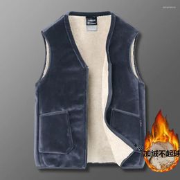 Men's Vests Lamb's Wool Warm Thicken Fashion Solid Wild Sleeveless Waistcoat Loose Male Coat Inside Casual Heated Jacket 2024 Men