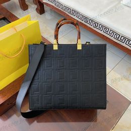 Top designer handbag handbag shoulder bag handbag carry on cruciform shopping bag wallets letter flower single handle wallet backp241f