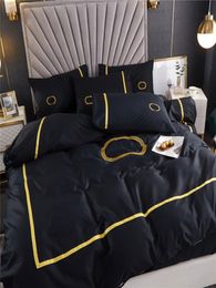 Leisure Letter Embroidery Bedding Sets Soft Cotton 4 Piece Suit Designer Bed Comforters Cover Bedsheets Home Beddings Pillowcase8184017