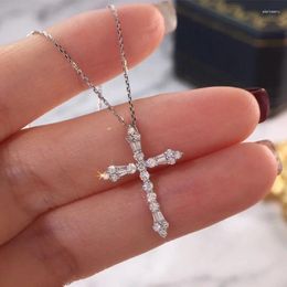 Pendant Necklaces Huitan Fashion Women's Cross Necklace With Crystal Cubic Zirconia Bridal Wedding Daily Wear Statement Jewellery