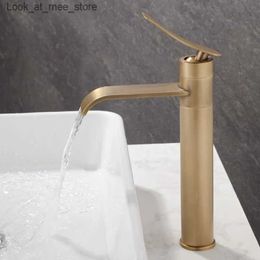 Bathroom Sink Faucets Antique Bronze Basin Faucet Bathroom Faucet Hot and Cold Brass Bathroom Sink Faucet Deck Installation Lavotory Faucet Mixer Faucet Q240301