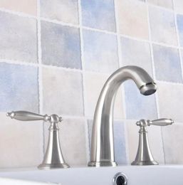 Bathroom Sink Faucets Brushed Nickel Double Handle Basin Faucet Deck Mounted Tub Mixer Taps Widespread 3 Holes Nnf683